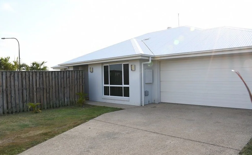 64 Donovan Street, Blacks Beach, QLD 4740