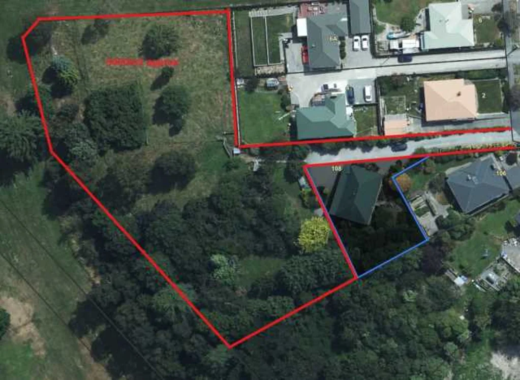 Timaru Central 1Phòng ngủ Large town section for sale,