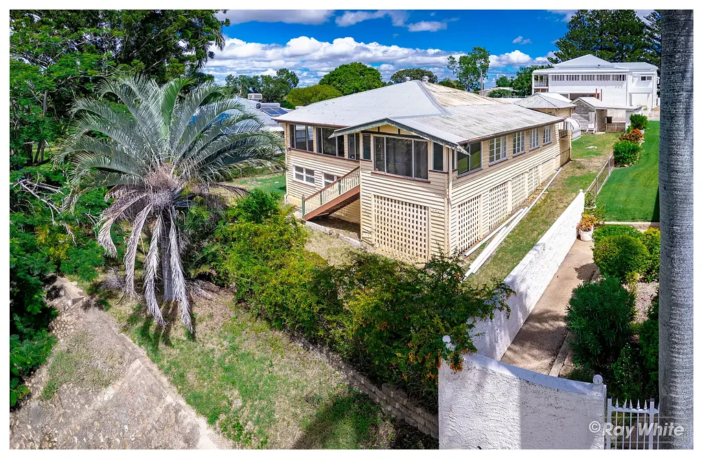 294 Upper Dawson Road, The Range, QLD 4700