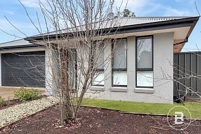 23 Charters Way, Huntly, VIC 3551, 4房, 2浴, House