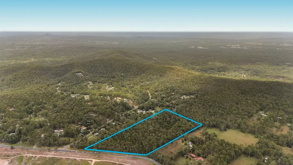 Logan Village 9.86公顷广阔天地 私密空间双宅潜力 生活方式首选 FOR SALE
