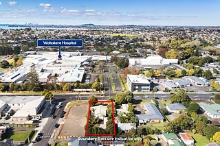 48 Lincoln Road, Henderson, Waitakere City