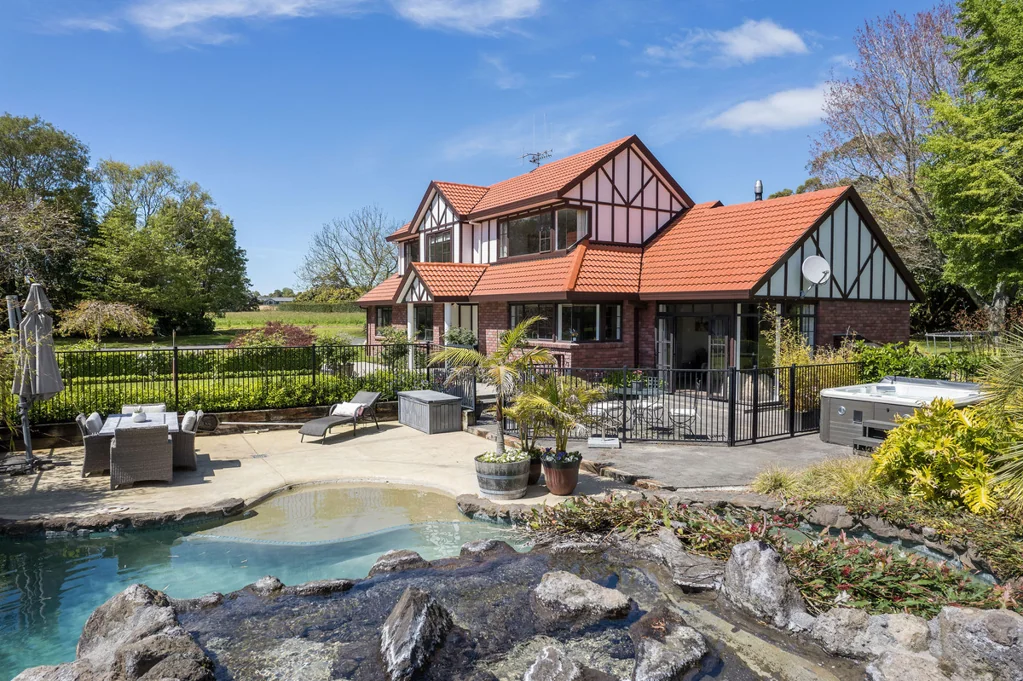 Omokoroa 4 Slaapkamer Land, Location, Opportunity.