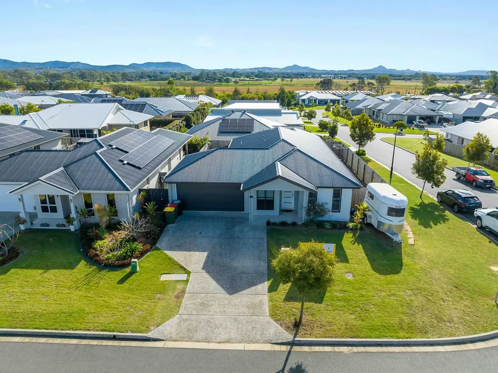 12 Octagonal Crescent, Beaudesert, QLD 4285
