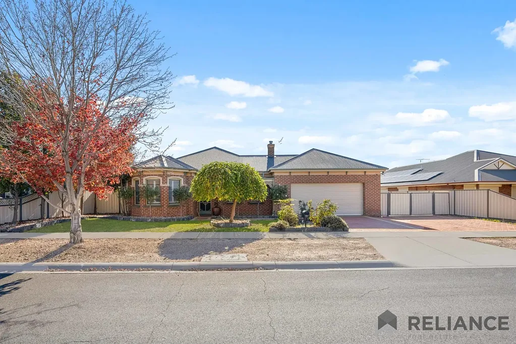 9 Suttonleigh Way, Darley, VIC 3340