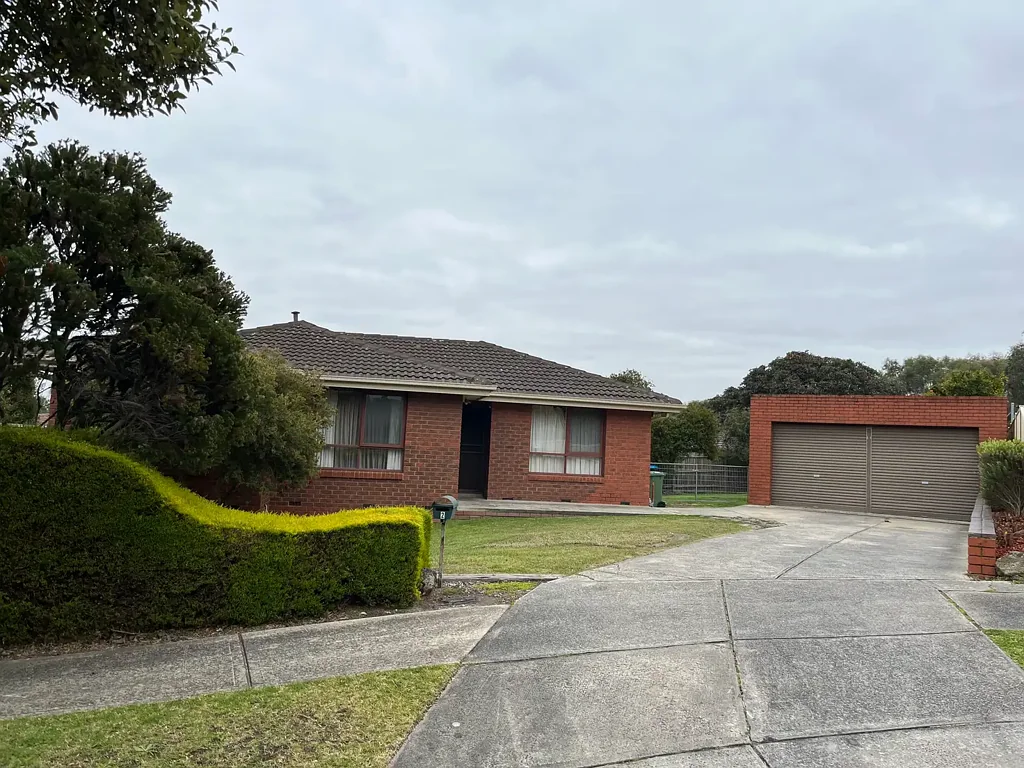 Neat & tidy 3 bedroom home!