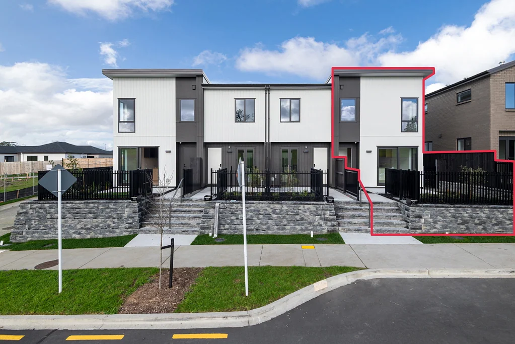 Milldale 3Moenga New Release! - Lot 9