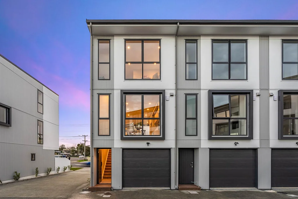 1/6 Ocean View Road, Northcote, North Shore City, Auckland