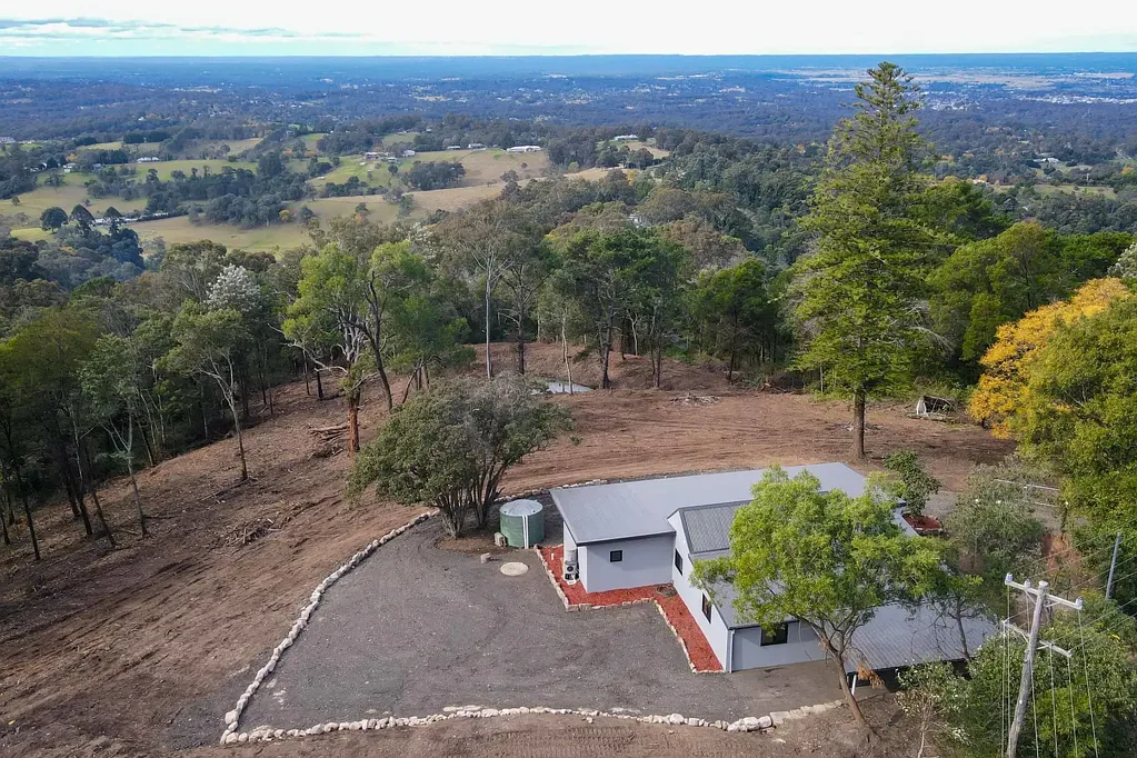 Bowen Mountain 4 Slaapkamer A Beautifully Renovated Country Retreat with Stunning Northeast Views