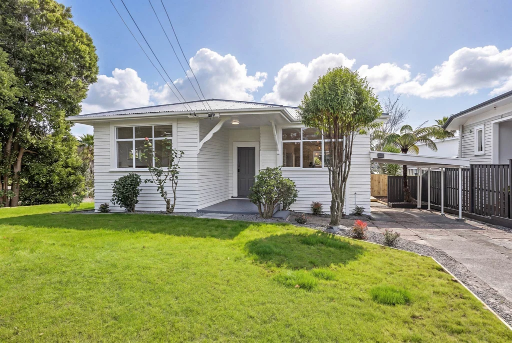 Sandringham 4Kwarto Renovated Bungalow in MAGS Zone