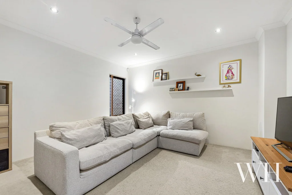 16 Fullston Way, Beaconsfield, WA 6162