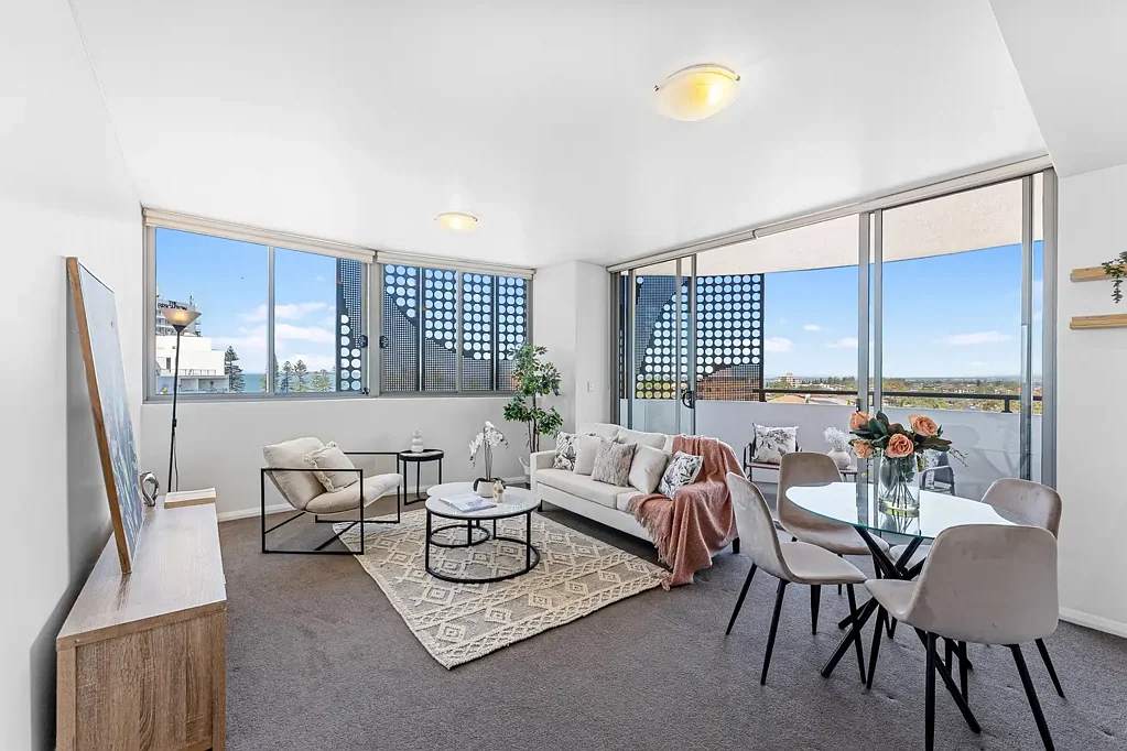 Brighton-Le-Sands 2Kwarto Elevated Beachside Living with Sweeping Views