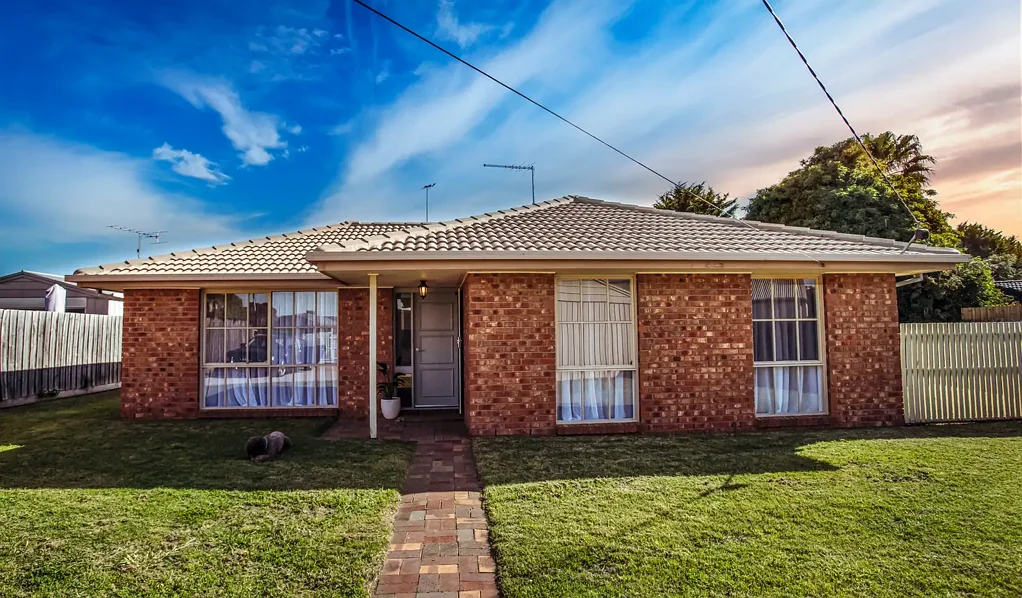 MOVE IN READY, FURNISHED HOME (Check out our 3D Tour)
