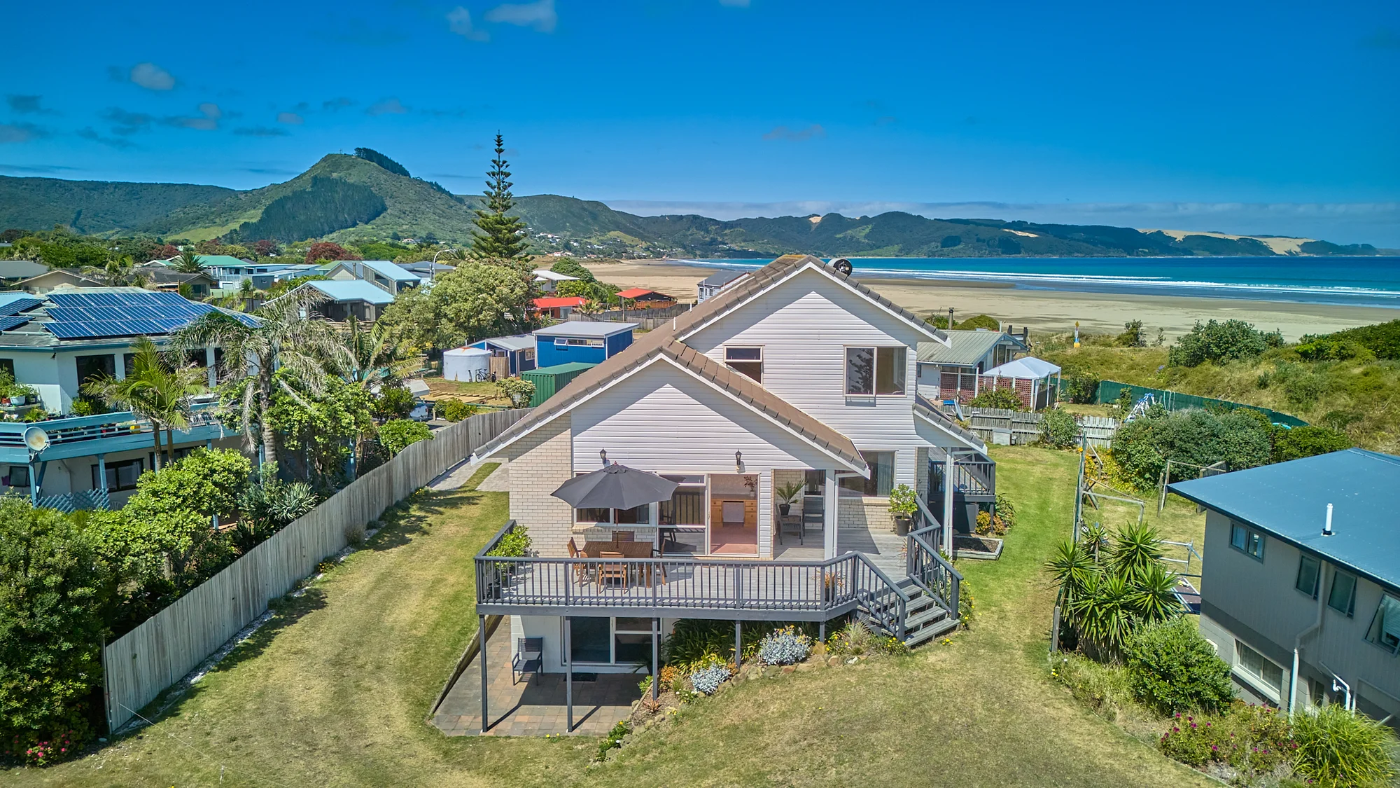 Ahipara 3Zimmer Panoramic Views & Timeless Design