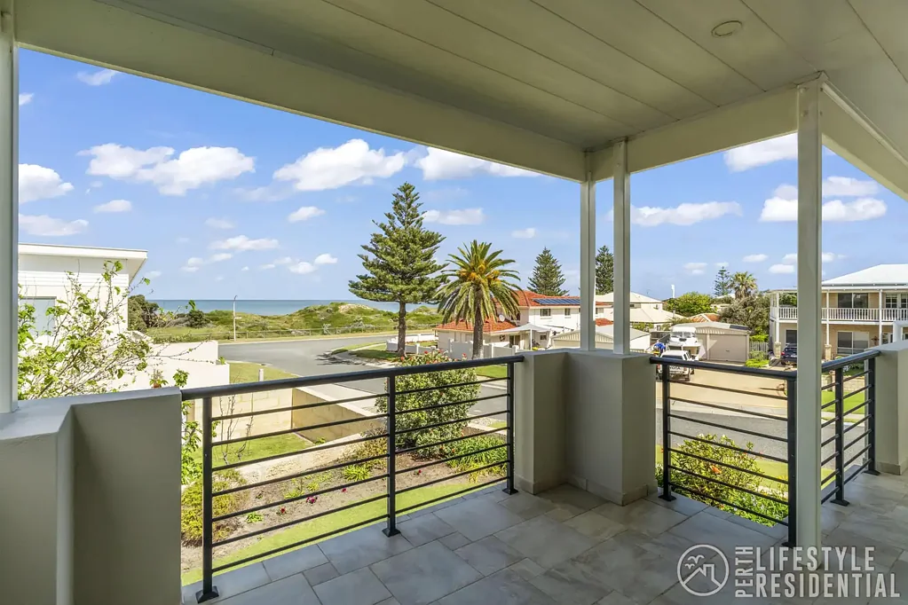 3 Tenggara Avenue, Two Rocks, WA 6037