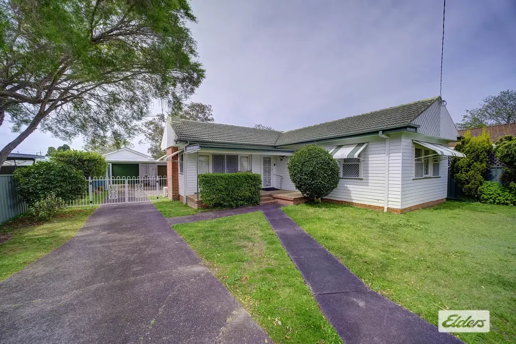 21 Wingham Road, Taree, NSW 2430