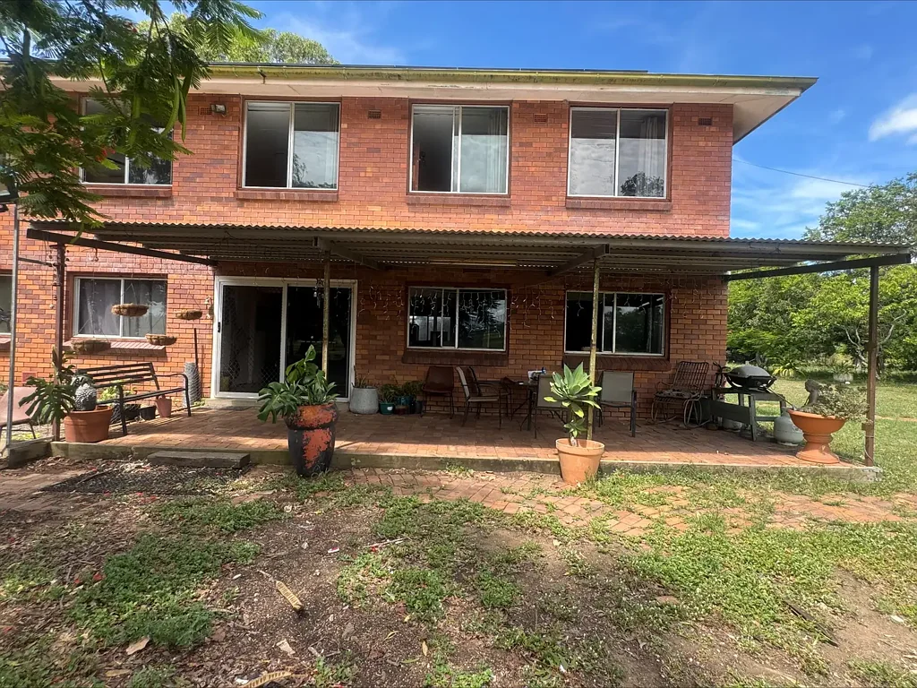 Fairy Bower  Little Bit Country, So close to Town on 7.6 ha (19 acres) on 2 titles.