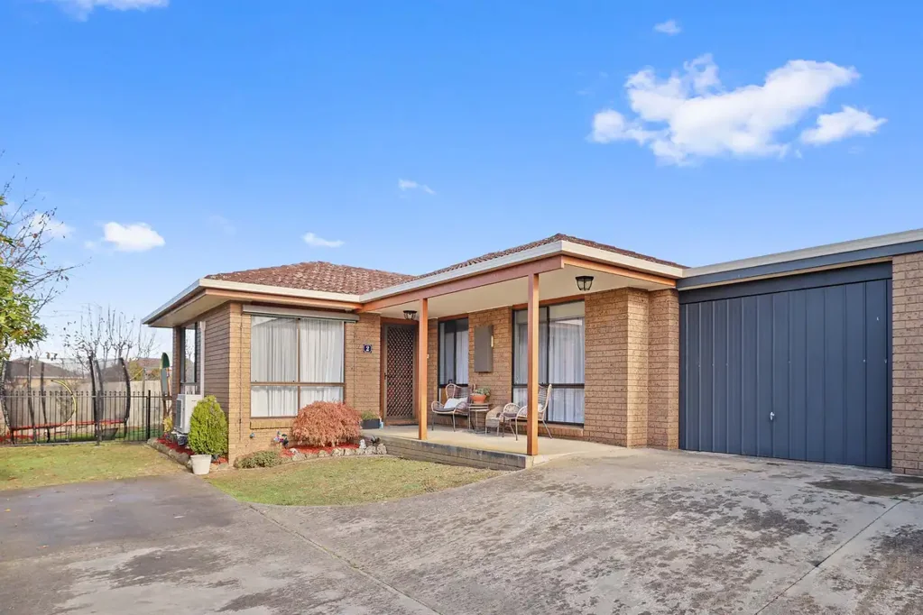 Warragul 2房  Immaculate Rear Unit in Prime Warragul Location