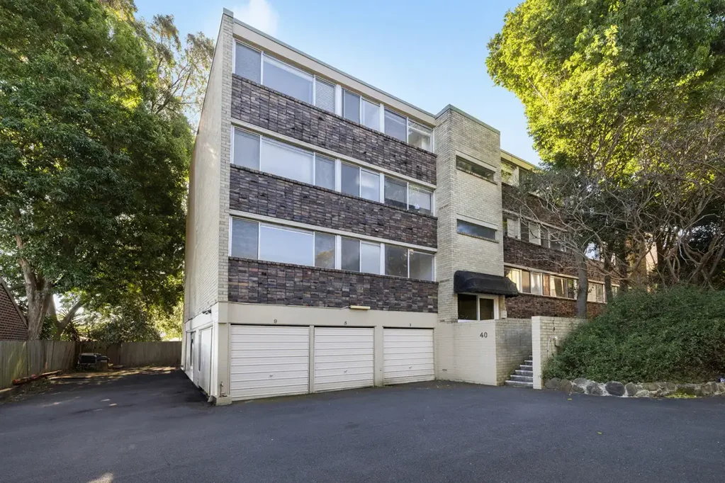 Croydon Park 2 Bedroom Bright and Comfortable Living Set Back From the Street