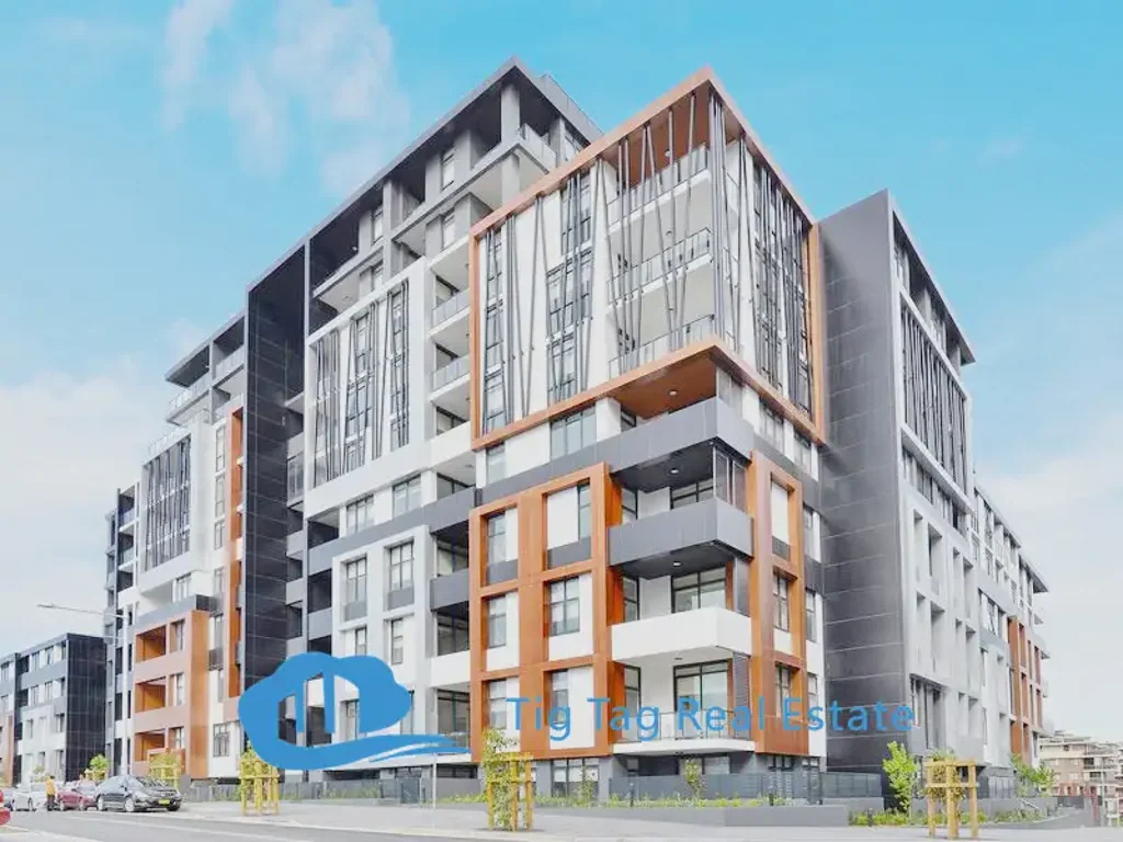 Spacious Luxurious 1 Bedroom Apartment