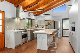 292B Western Hills Drive, Avenues
