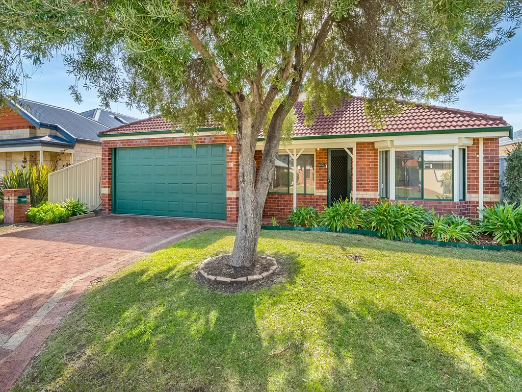 18 Brindabella Avenue, Rockingham, WA 6168
