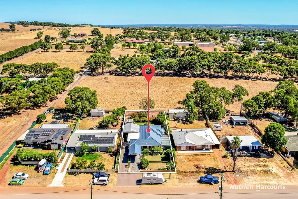 13 Old Mooliabeenee Road, Gingin, WA 6503