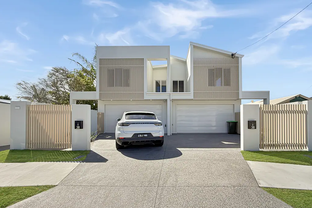 Alexandra Headland 3ห้องนอน BRAND NEW, PRIME LOCATION!