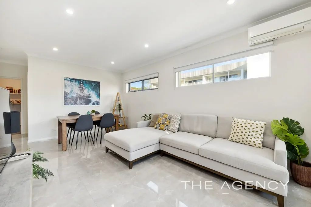 1/32 Pollard Street, Glendalough, WA 6016