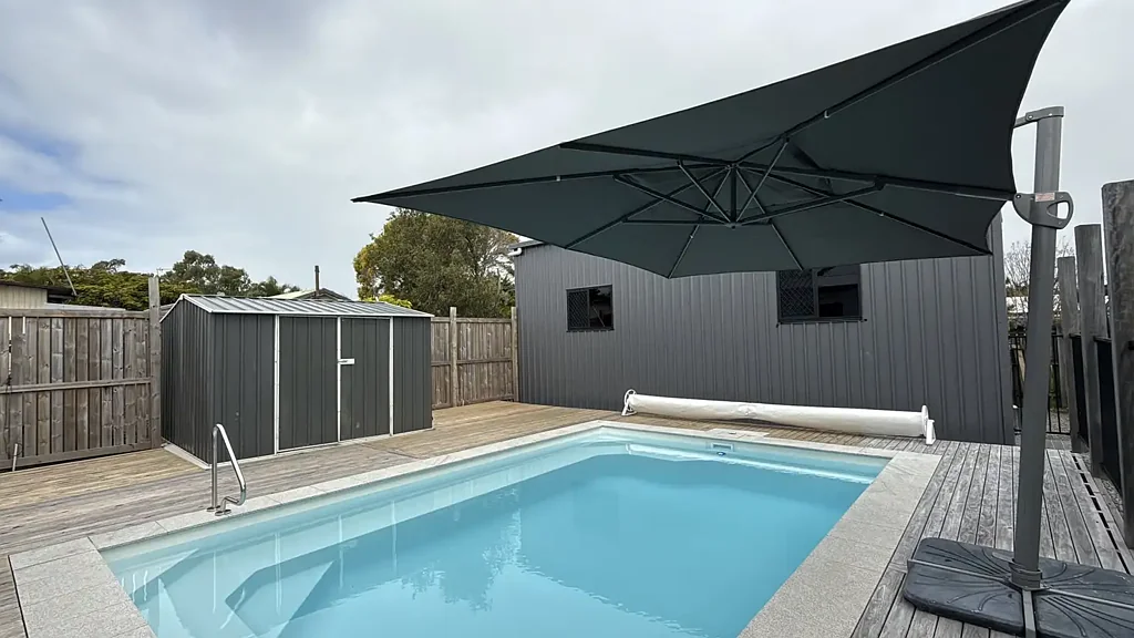Urangan 2બેડરૂમ URGENT SALE – VENDOR SAYS SELL! SIDE ACCESS, SHED & INCOME POTENTIAL