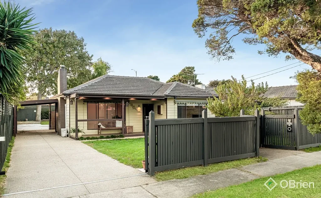Superbly Seaford Grove