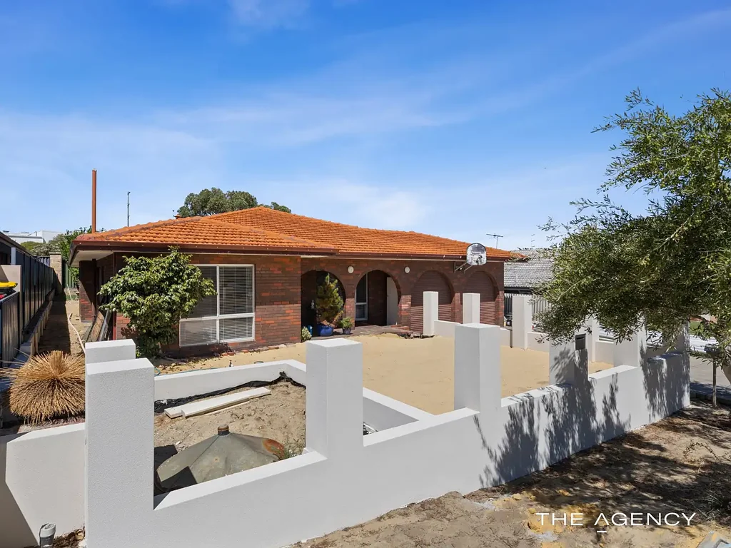 Hamersley 4ห้องนอน *** UNDER OFFER ***