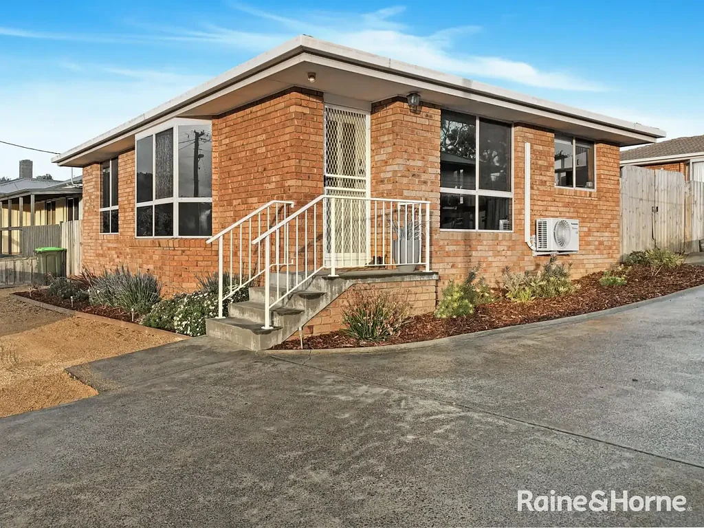 1/61 Bass Street, Warrane, TAS 7018