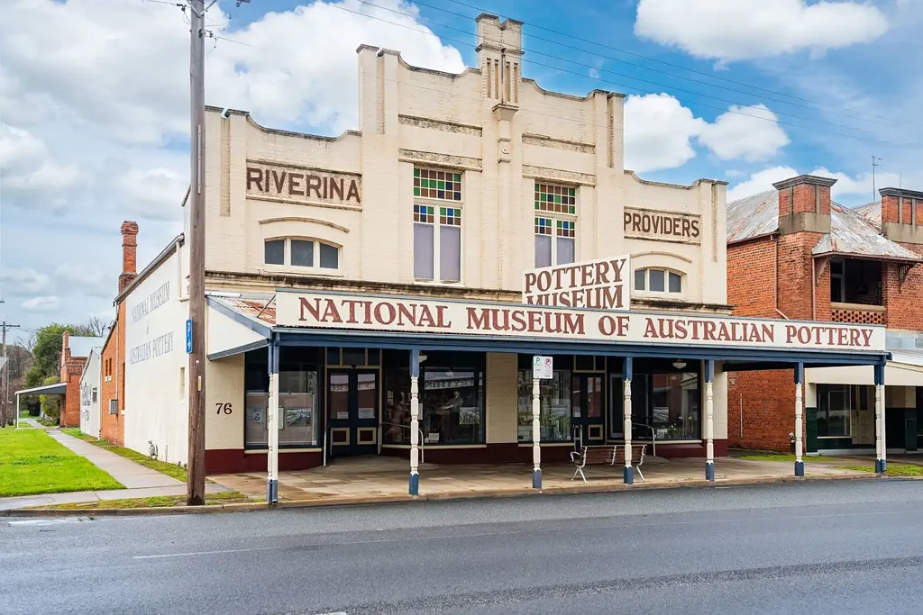 Holbrook 2Habitaciones A Rare Piece of Holbrook History - Character, Space & Opportunity