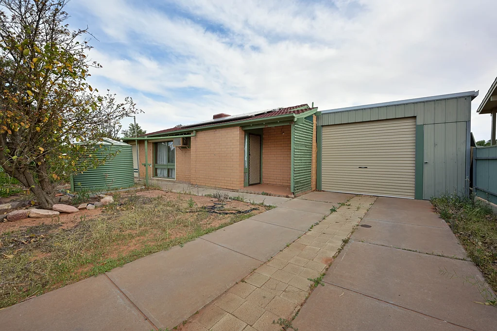 4 Davies Crescent, Port Augusta West, SA 5700