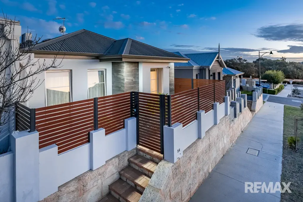 Ridgewood 3Zimmer Stylish Living with Premium Finishes and Effortless Outdoor Appeal