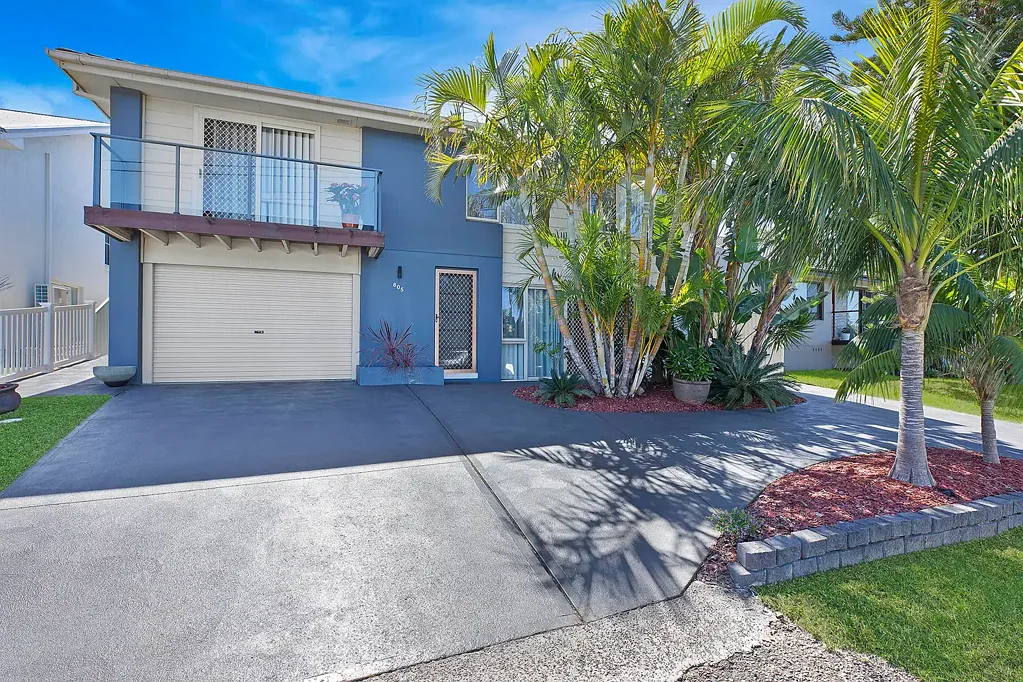 Wamberal 4房  Versatile Dual-Living Home in Ultra-Convenient Location