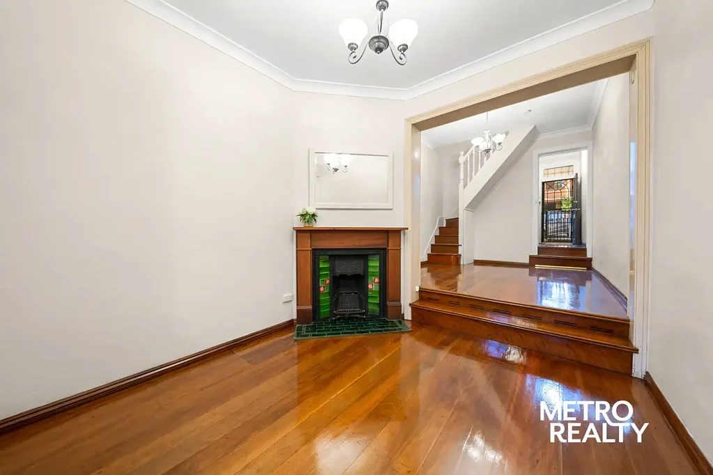 Charming Three-Bedroom Terrace in a Prime Inner-City Setting