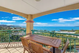 9/10 Golden Orchid Drive, Airlie Beach