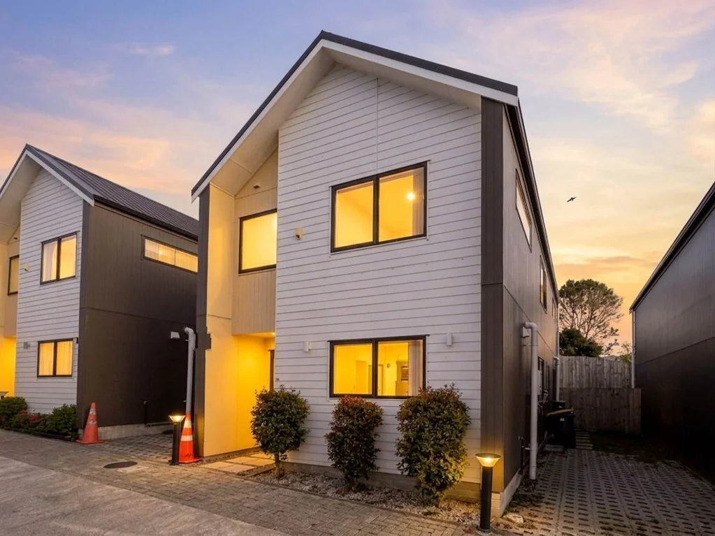 Modern 3-Bedroom Home with 2 Baths & Parking