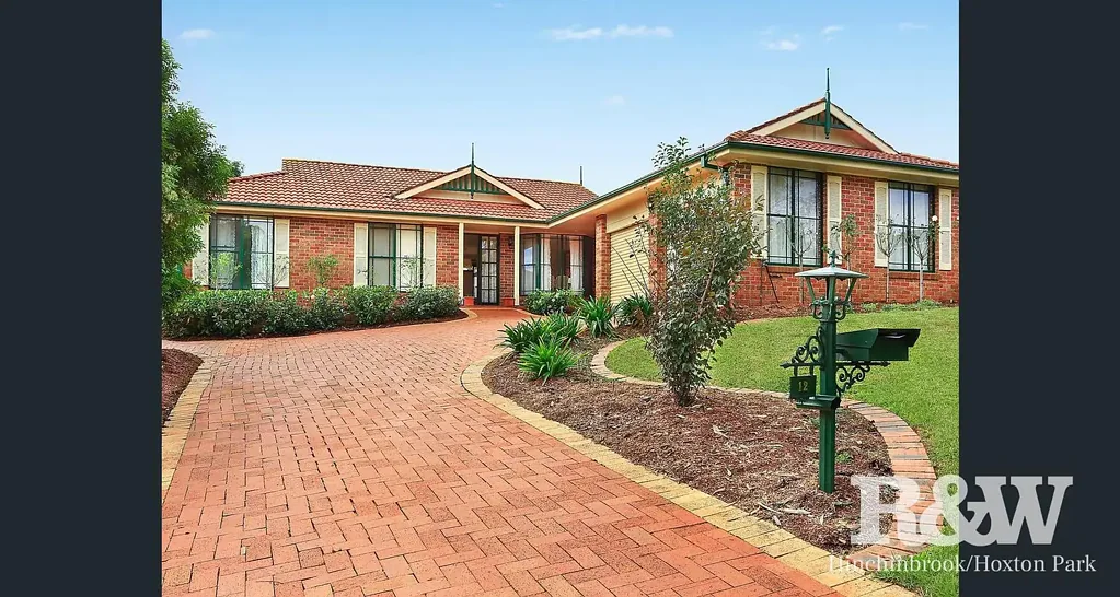 4 Bedroom Entertainers delight with Pool