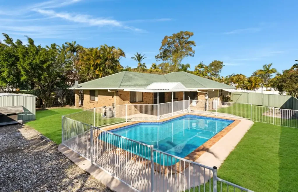 2 Longueville Court, Robina, QLD 4226