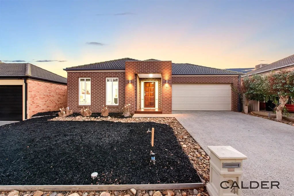 Caroline Springs 4 Bedroom Sizeable Family Home