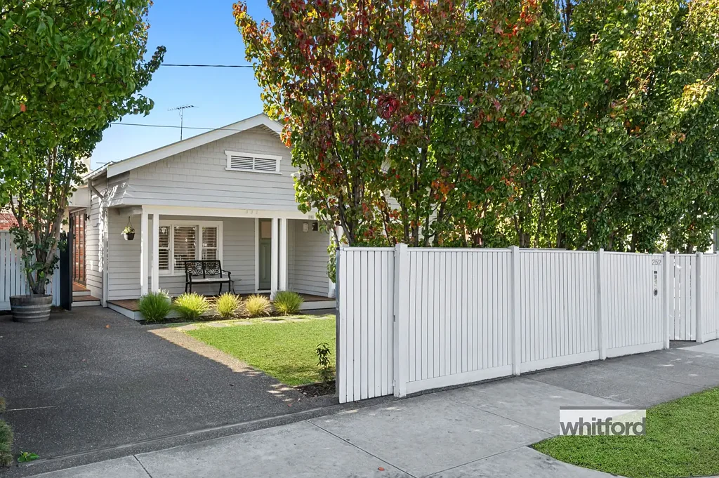 252 Shannon Avenue, Geelong West, VIC 3218