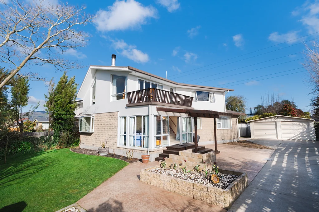 Halswell 4房  Large Home, Offering Flexible Accommodation!