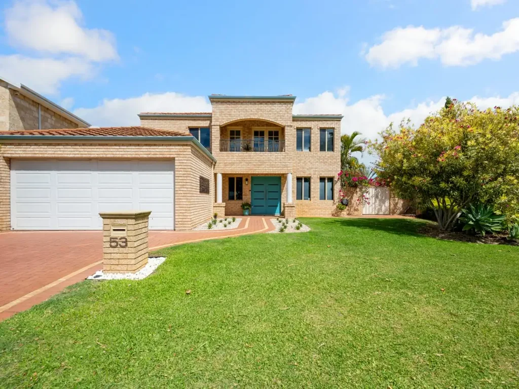 Canning Vale 4ห้องนอน 2 Storey facing Lake and Rotunda