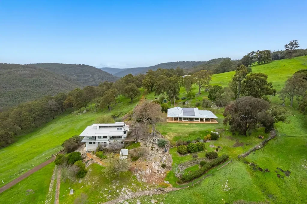 664 Collie River Road, Burekup, WA 6227