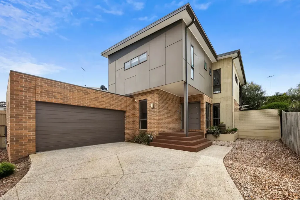 17 Eton Road, Torquay, VIC 3228