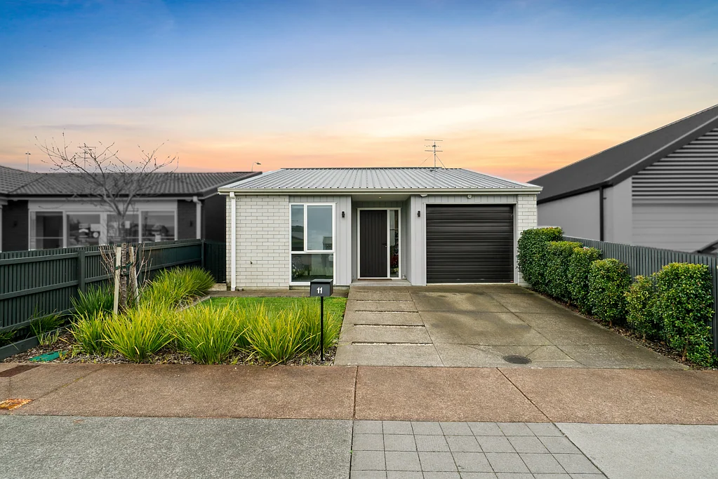Ramarama 3 Bedroom Former Show Home!