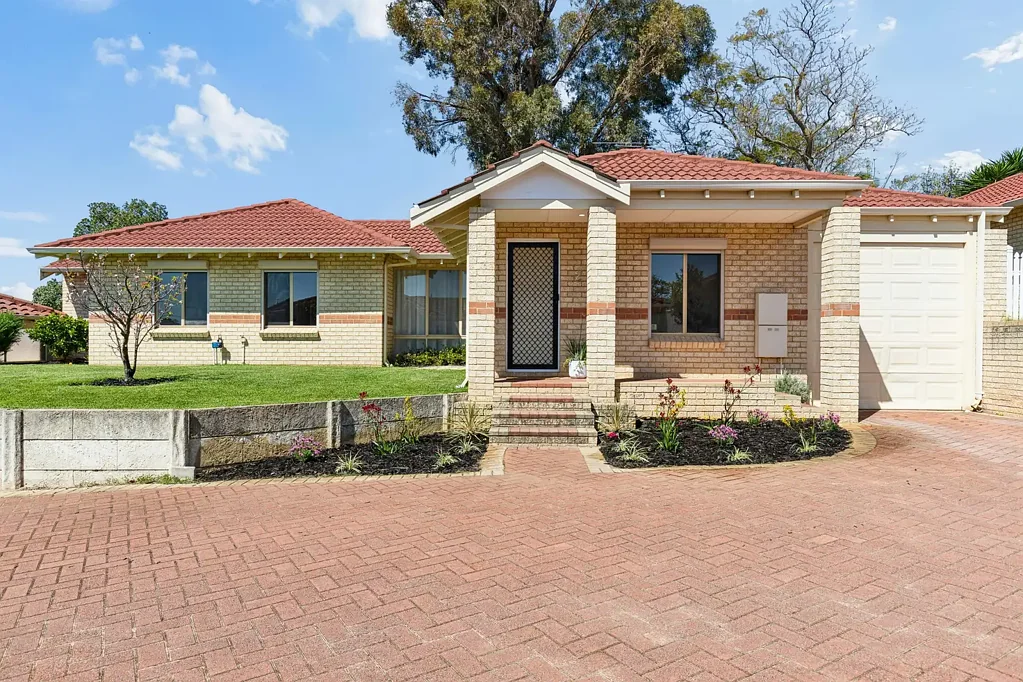 Embleton 3બેડરૂમ Contemporary Elegance – Beautifully Renovated & Ready to Enjoy